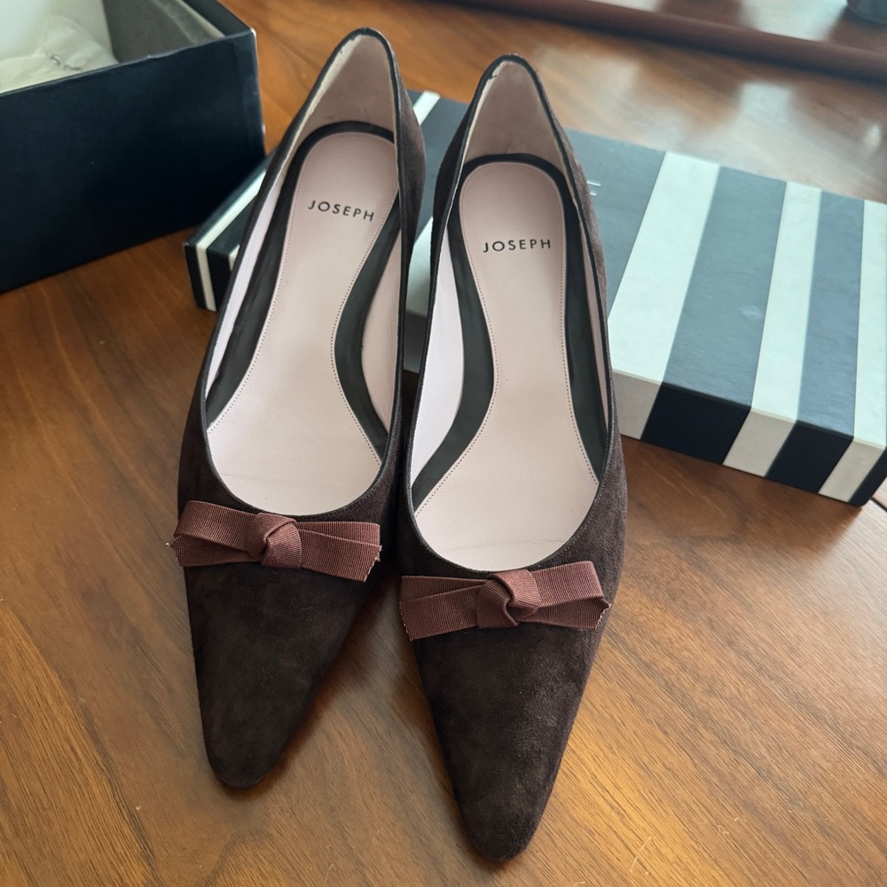 New in box Joseph Women's Dark Brown Suede Flats with Bow